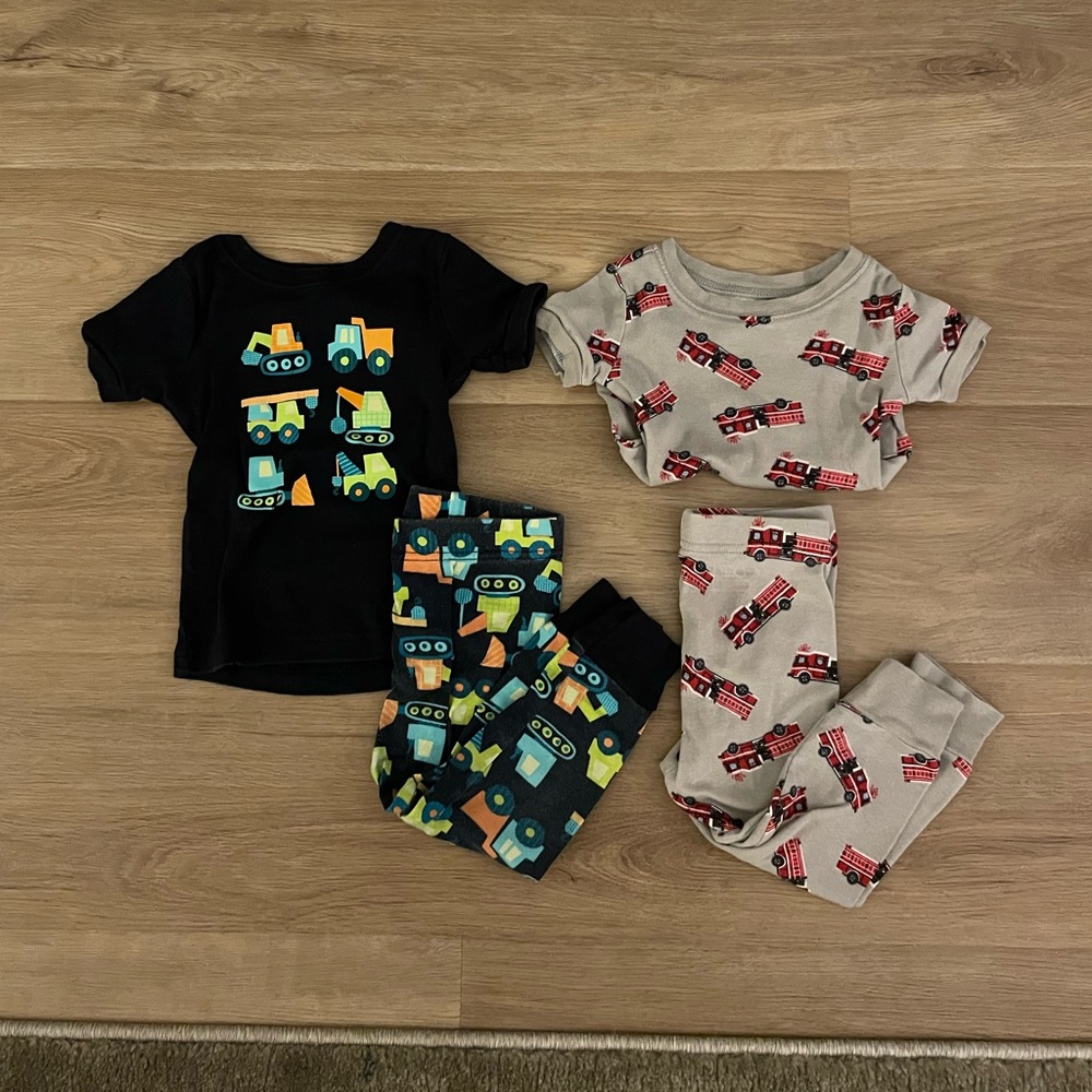 18-24M Old Navy Black Toddler Pajamas with Colorful Graphic